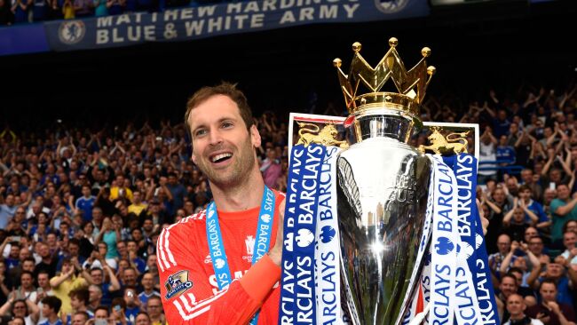 Petr Cech lifting the premier league trophy