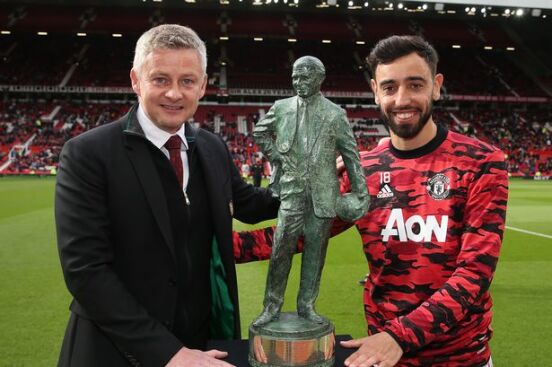 Bruno Fernandes with Manchester United Player of the Year Award