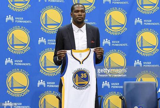 432 Golden State Warriors Introduce Kevin Durant Photos and Premium High  Res Pictures - Getty Images