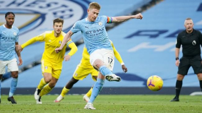 De Bruyne usually steps up for the penalty duties for Man City