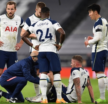 Toby Alderweireld picked up a groin injury against Man City