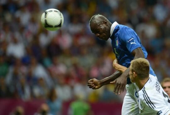 Balotelli header vs Germany