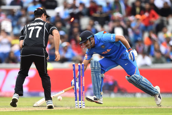 MS Dhoni (Photo: The SportsRush)  Pandya