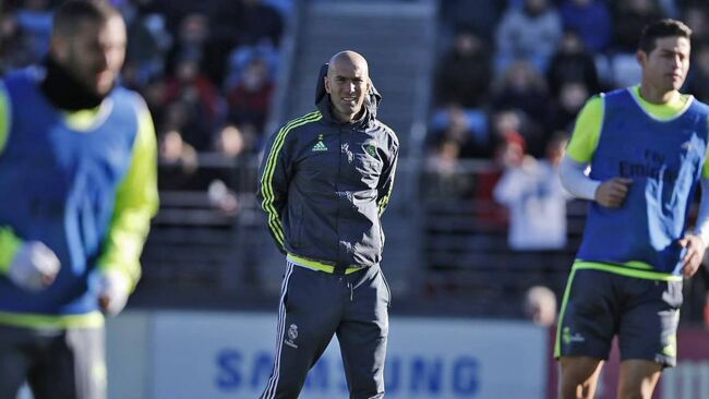 zidane during real madrid training session 