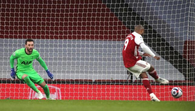 Lacazette penalty vs Tottenham