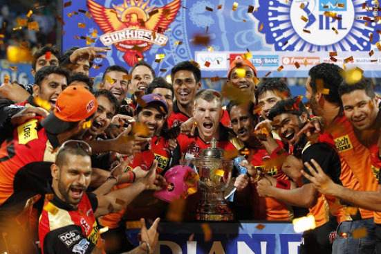 Sunrisers Hyderabad lifting the IPL trophy in 2016