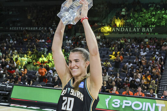 Sebrina Ionescu. Sebrina breaks both NBA & WNBA record.