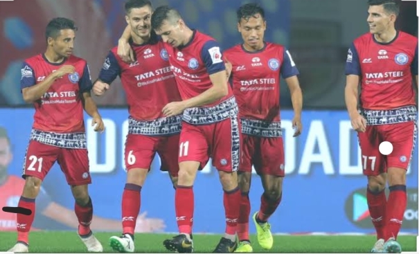 Jamshedpur FC players celebrating after scoring