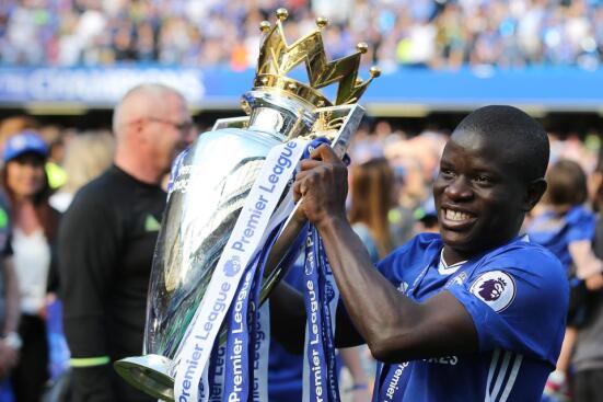 N'Golo Kante with the Premier League trophy