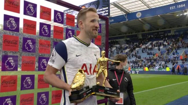 Harry Kane with his 3rd EPL Golden Boot.
