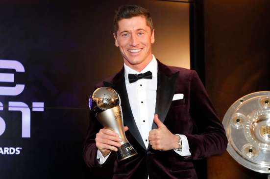 Robert Lewandowski with the FIFA Men's player of the year trophy